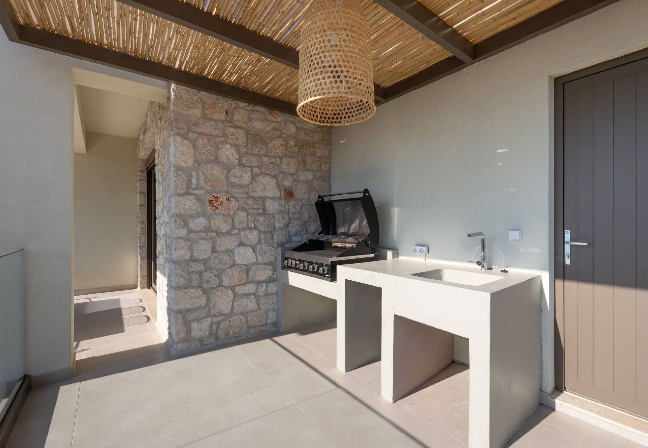 House in Sivota - VILLA EPTANISA