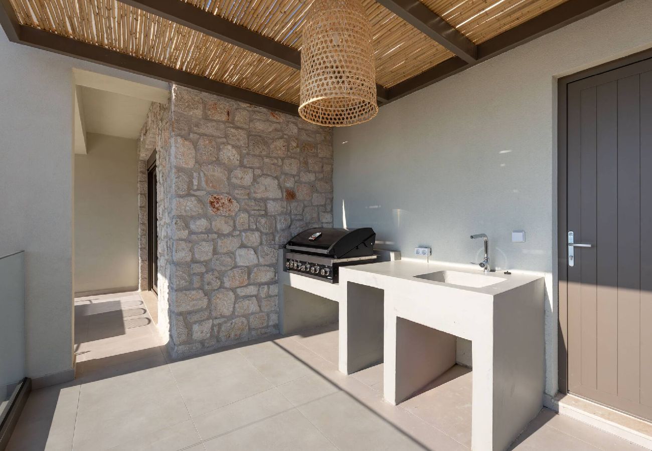 House in Sivota - VILLA EPTANISA