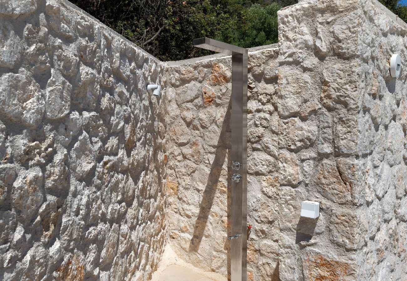 House in Sivota - VILLA EPTANISA