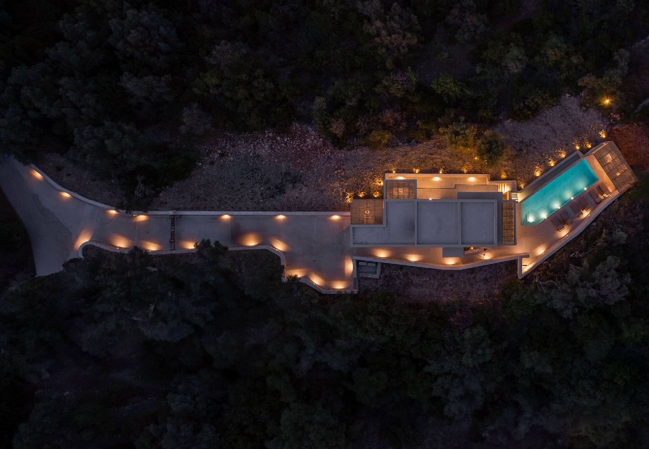 House in Sivota - VILLA EPTANISA