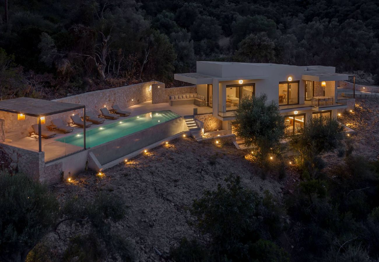 House in Sivota - VILLA EPTANISA