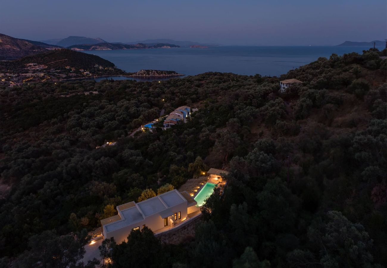 House in Sivota - VILLA EPTANISA