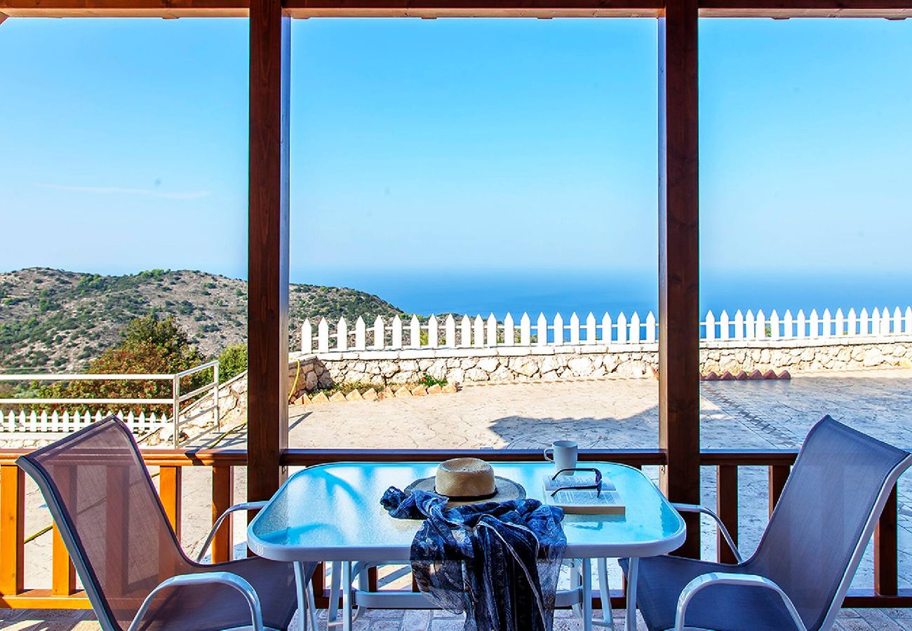 House in Vasiliki - VISSALA5 ALKANNA