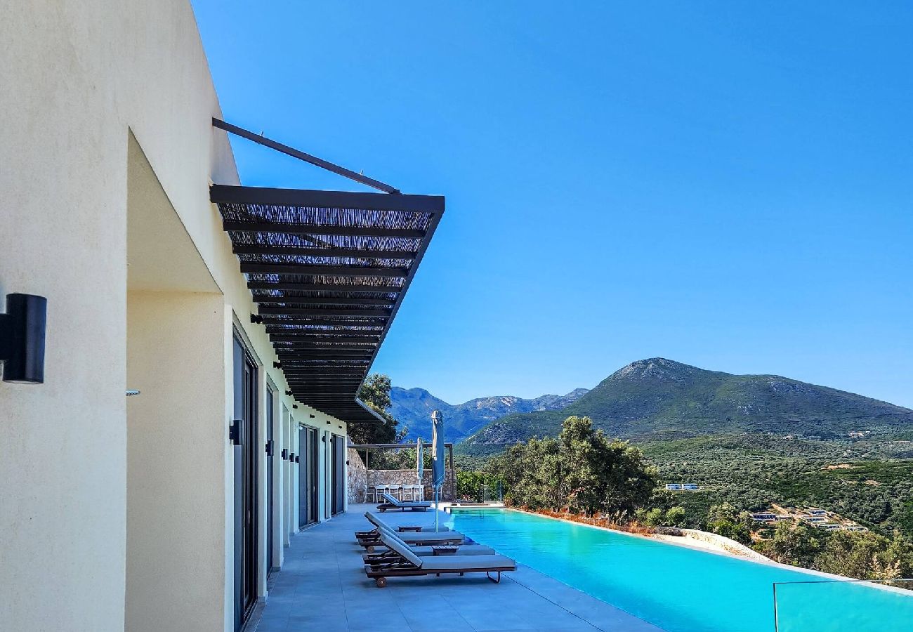 House in Sivota - FR VILLA SYMPOSIUM