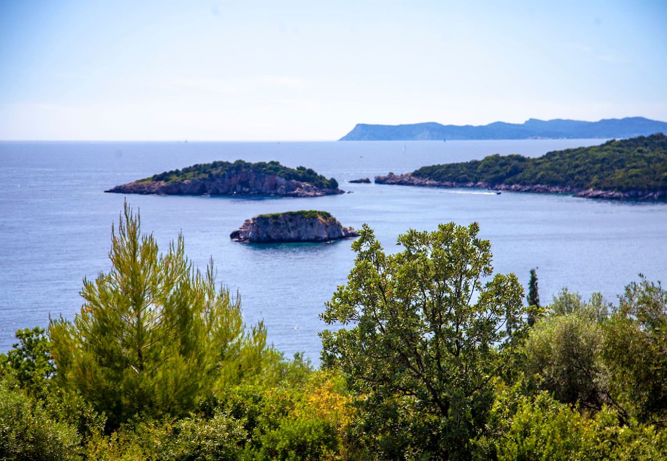 Apartment in Sivota - ZAVIA PENTHOUSE (2B) SYVOTA