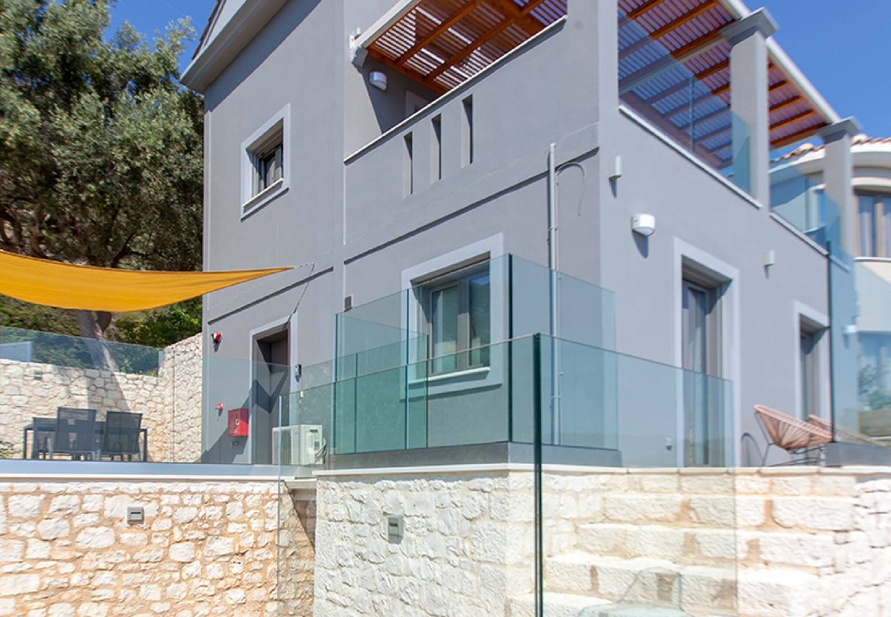 Villa in Vasiliki - DRAKATOS VILLA IRENE (1)