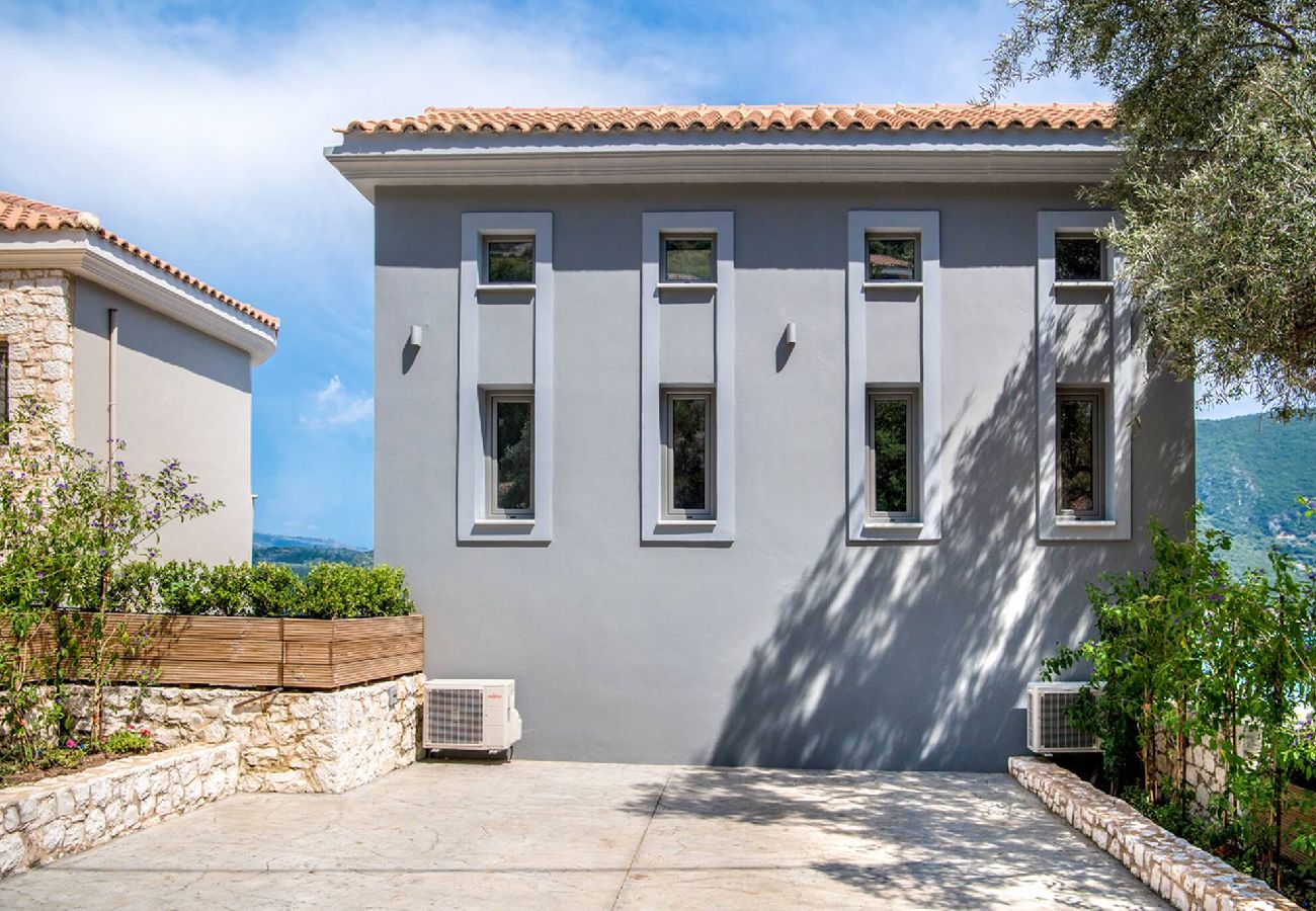 Villa in Vasiliki - DRAKATOS VILLA IRENE (1)