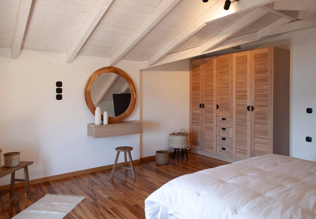 House in Perigiali - SMIRTIES VILLA PASITHEA (4BED)