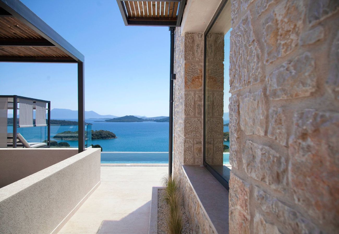 House in Perigiali - SMIRTIES VILLA PASITHEA (4BED)