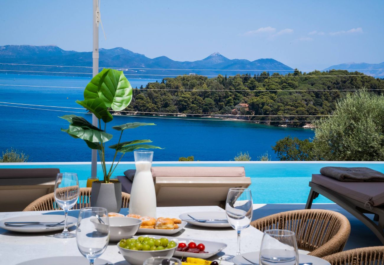 House in Lefkada - VILLA UNIQUE