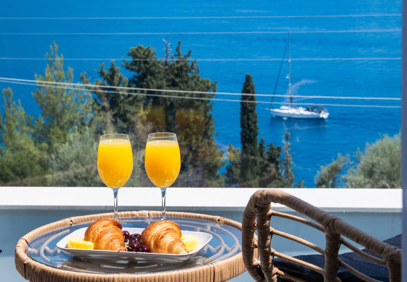 House in Lefkada - VILLA UNIQUE