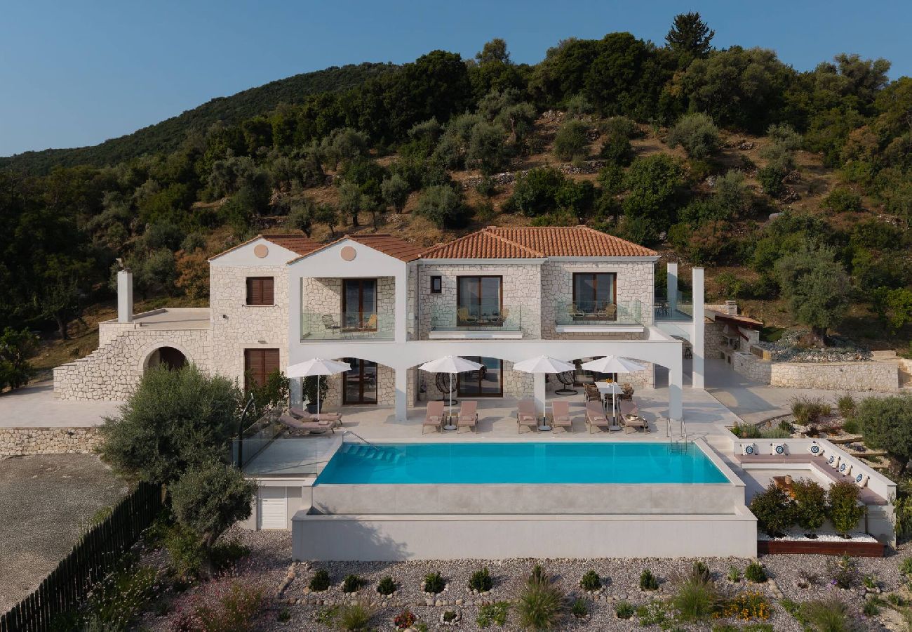 House in Lefkada - VILLA UNIQUE