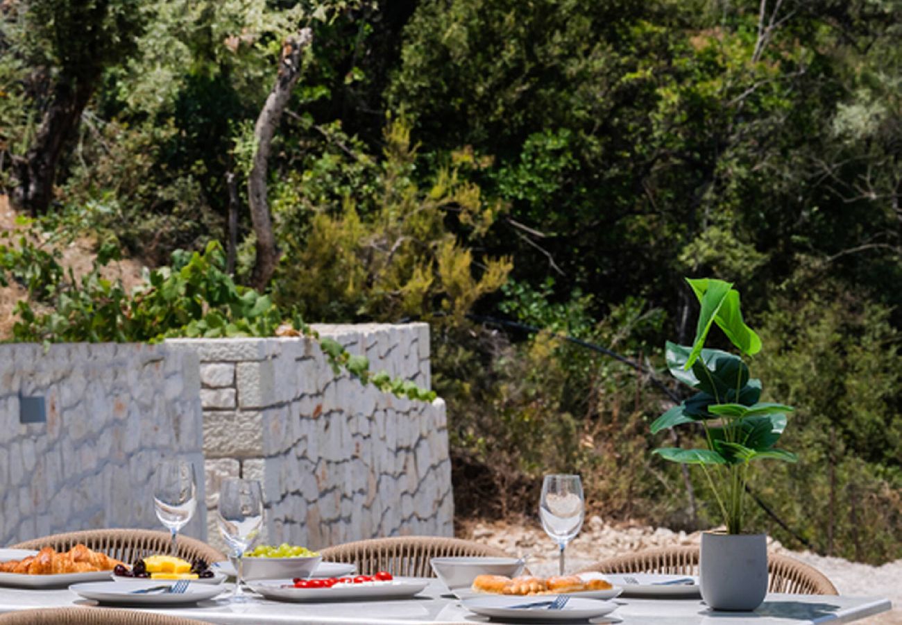 House in Lefkada - VILLA UNIQUE