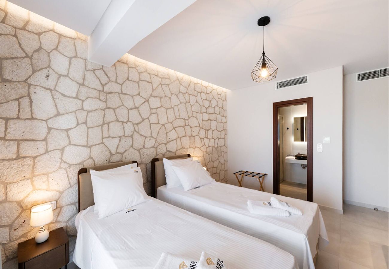 House in Lefkada - VILLA UNIQUE