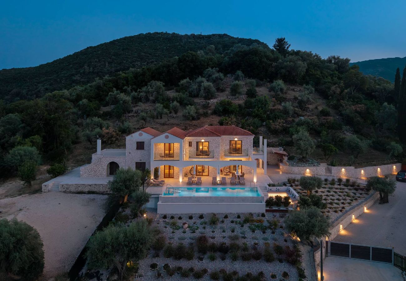 House in Lefkada - VILLA UNIQUE