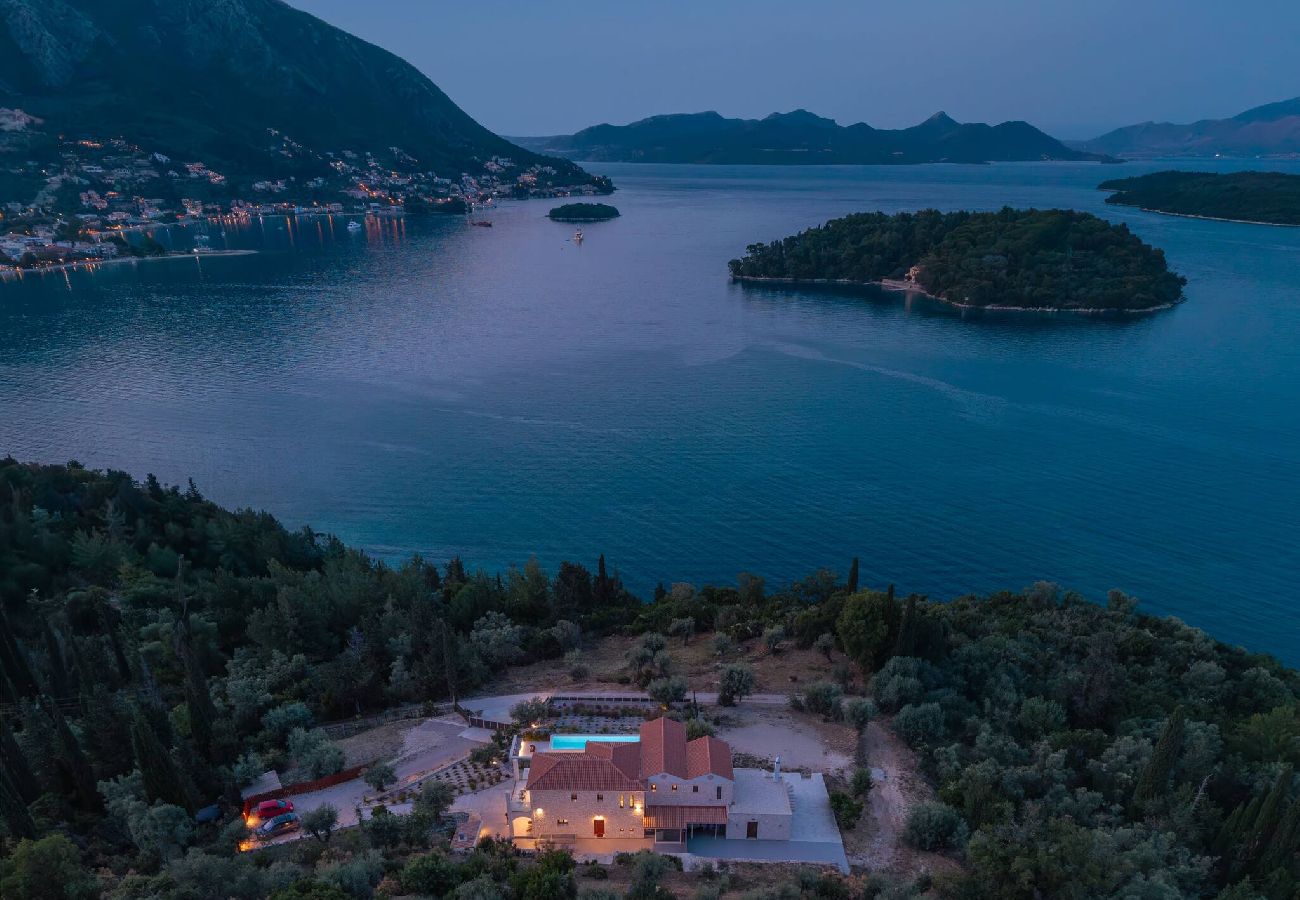 House in Lefkada - VILLA UNIQUE