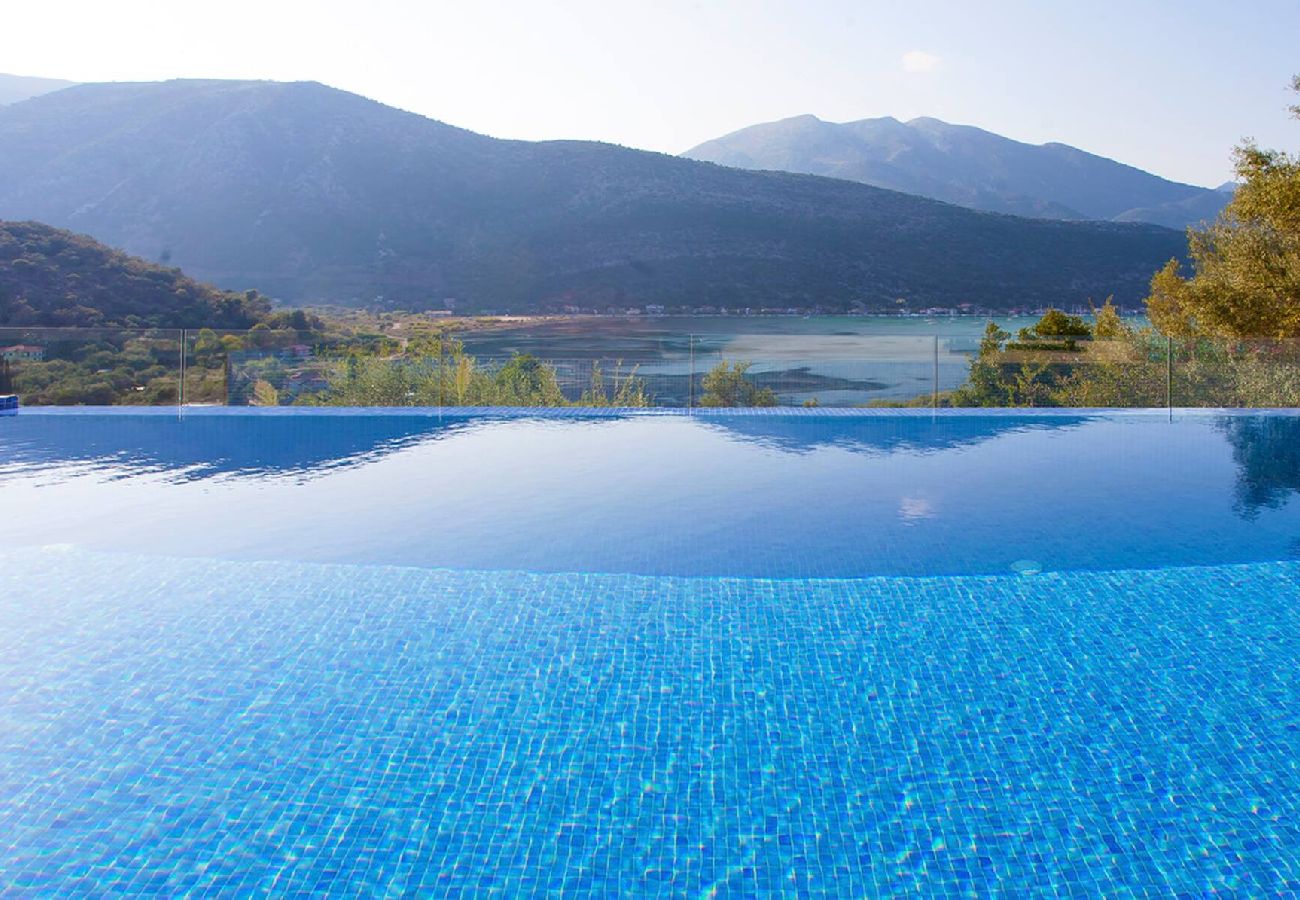 Villa in Lefkada - DESIMI VILLA THEIA