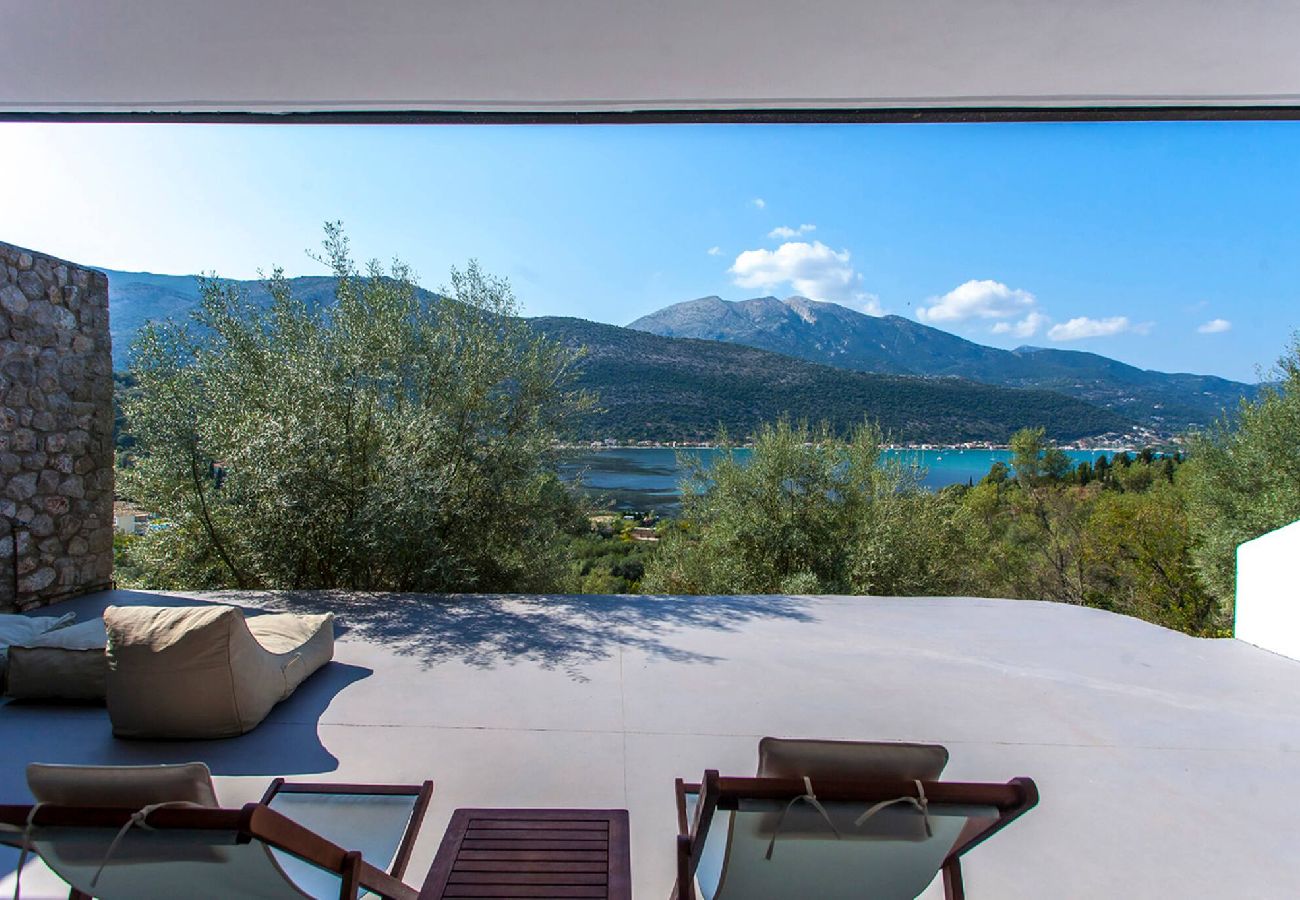 Villa in Lefkada - DESIMI VILLA THEIA