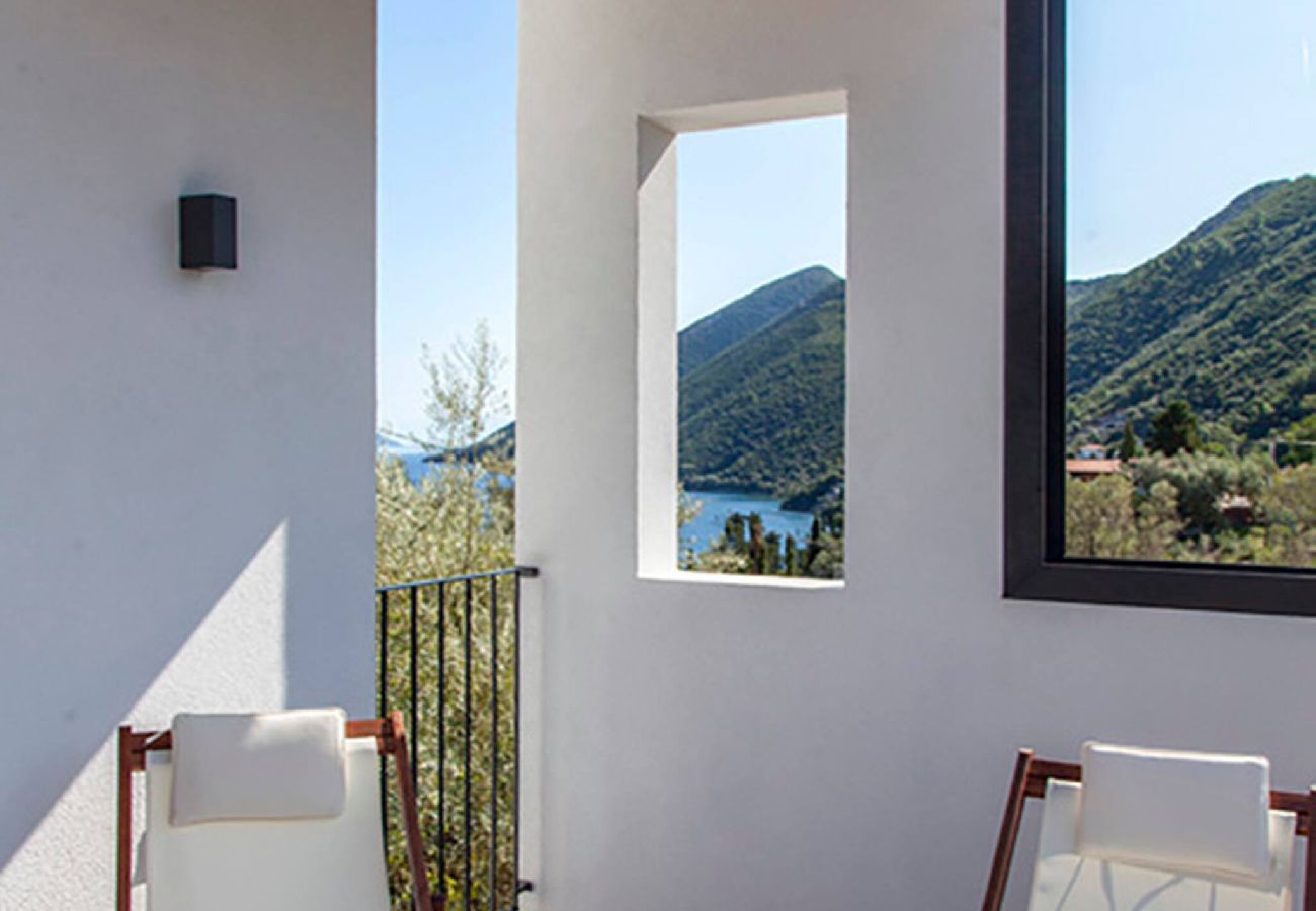 Villa in Lefkada - DESIMI VILLA THEIA