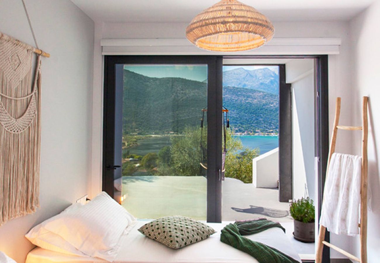 Villa in Lefkada - DESIMI VILLA THEIA