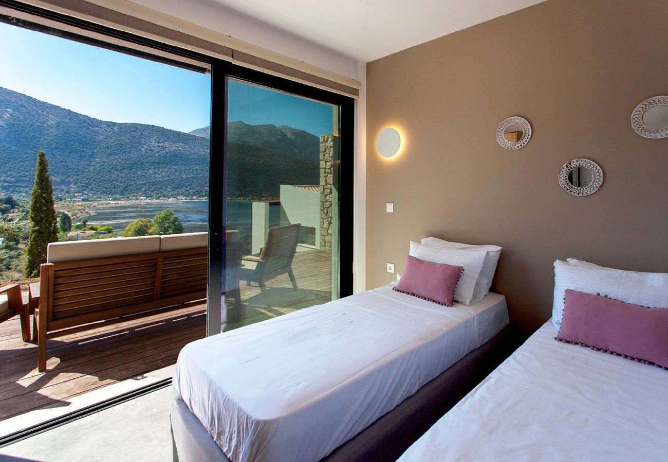 Villa in Lefkada - DESIMI VILLA NAYA