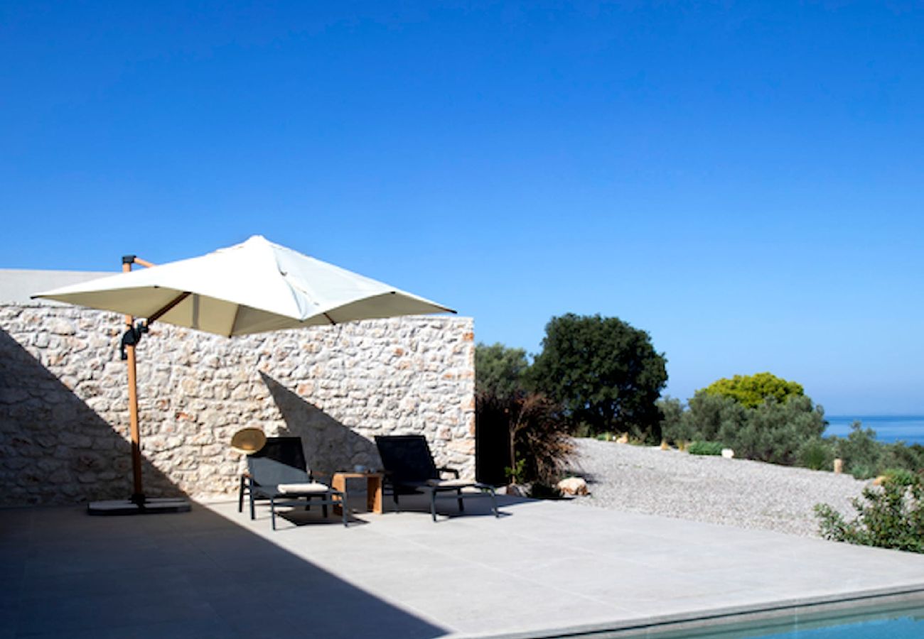 House in Amfilochia - THEROS BASIL (2 BED)