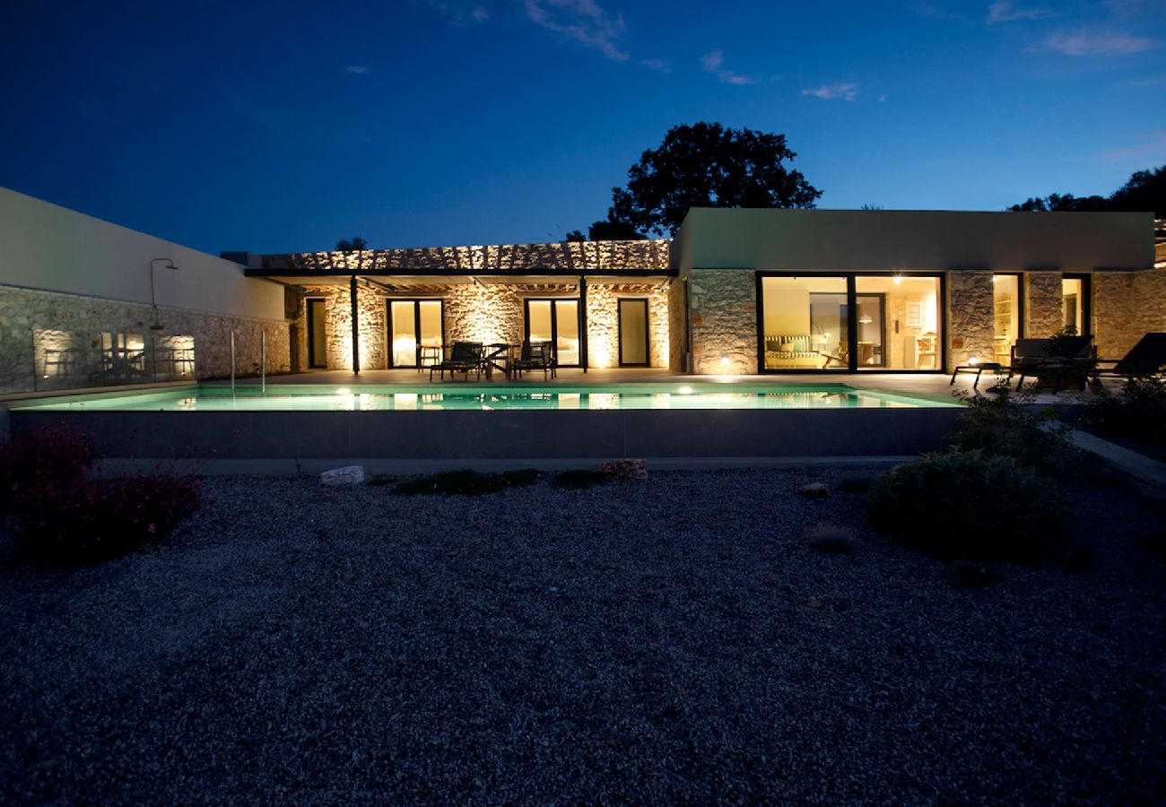 House in Amfilochia - THEROS BASIL (2 BED)