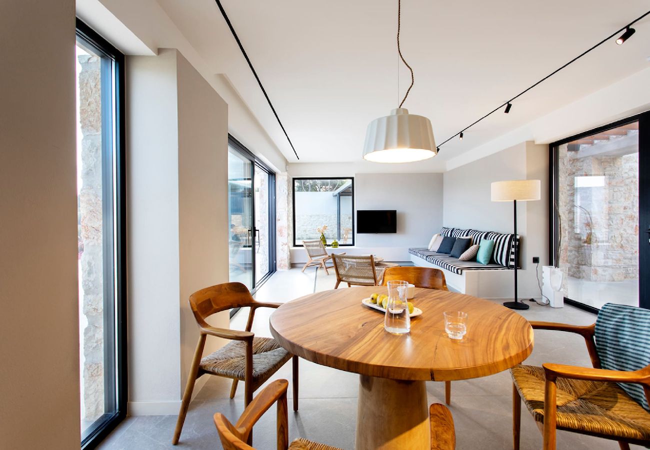 House in Amfilochia - THEROS BASIL (2 BED)