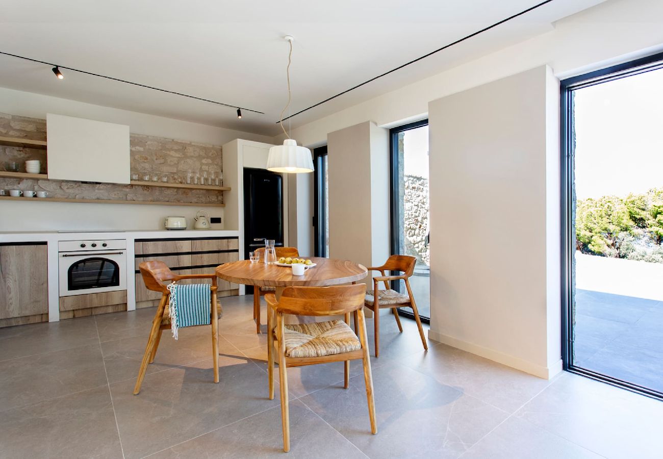 House in Amfilochia - THEROS BASIL (2 BED)