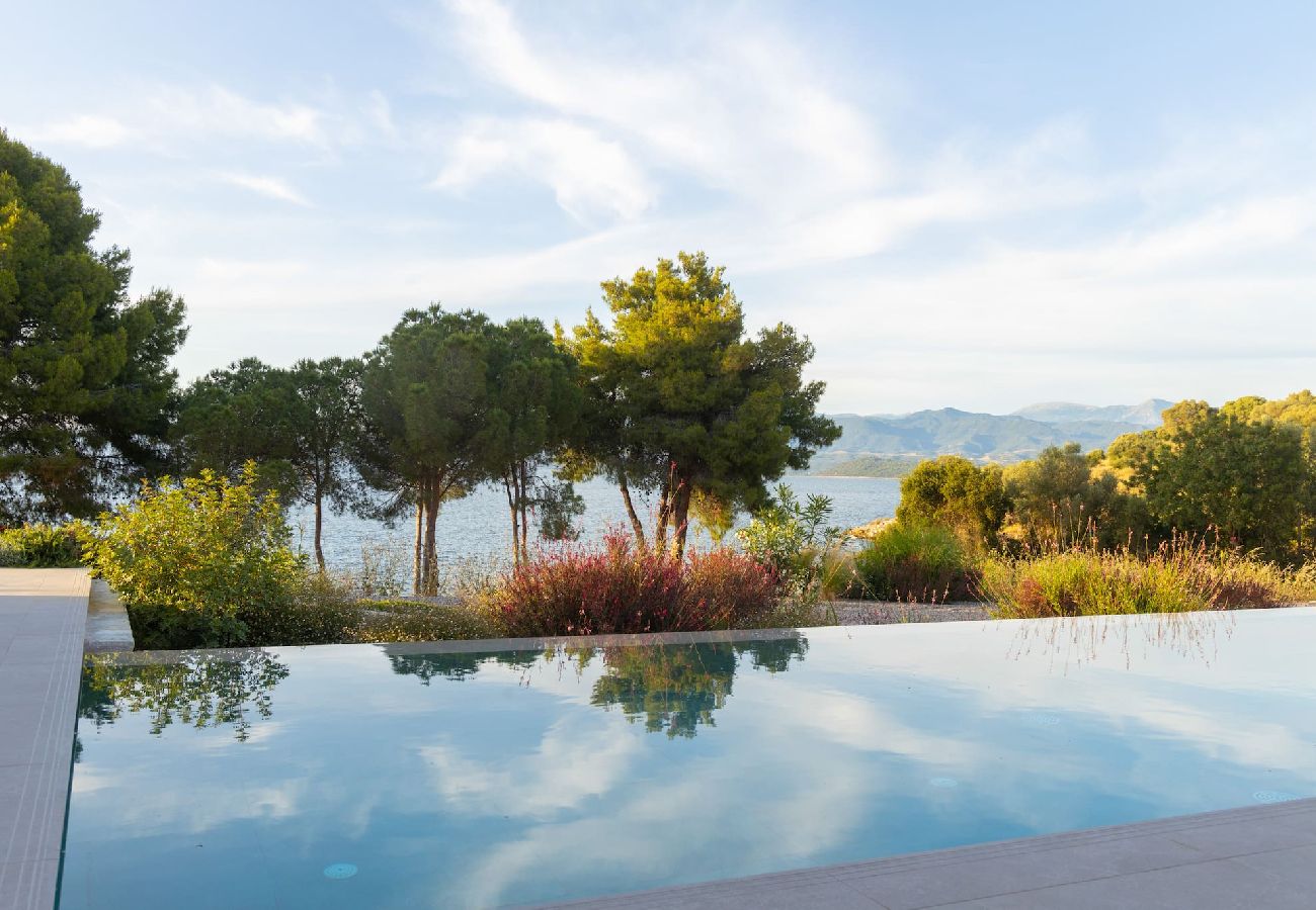 House in Amfilochia - THEROS ALOE (3 BED)