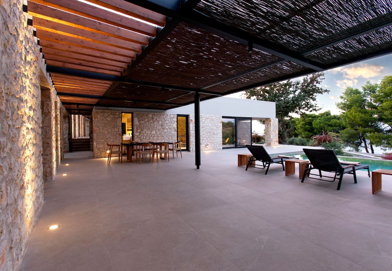 House in Amfilochia - THEROS ALOE (3 BED)