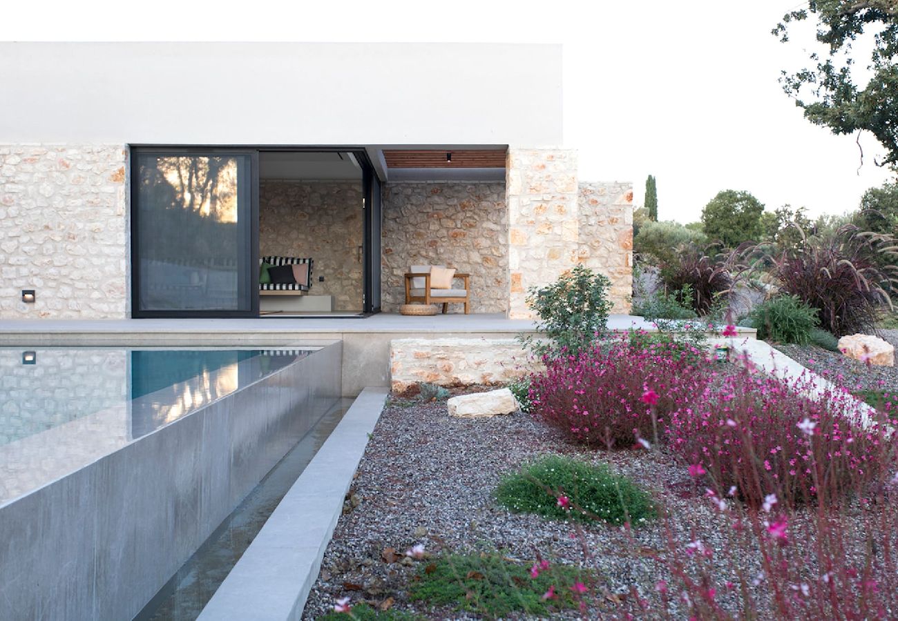 House in Amfilochia - THEROS ALOE (3 BED)