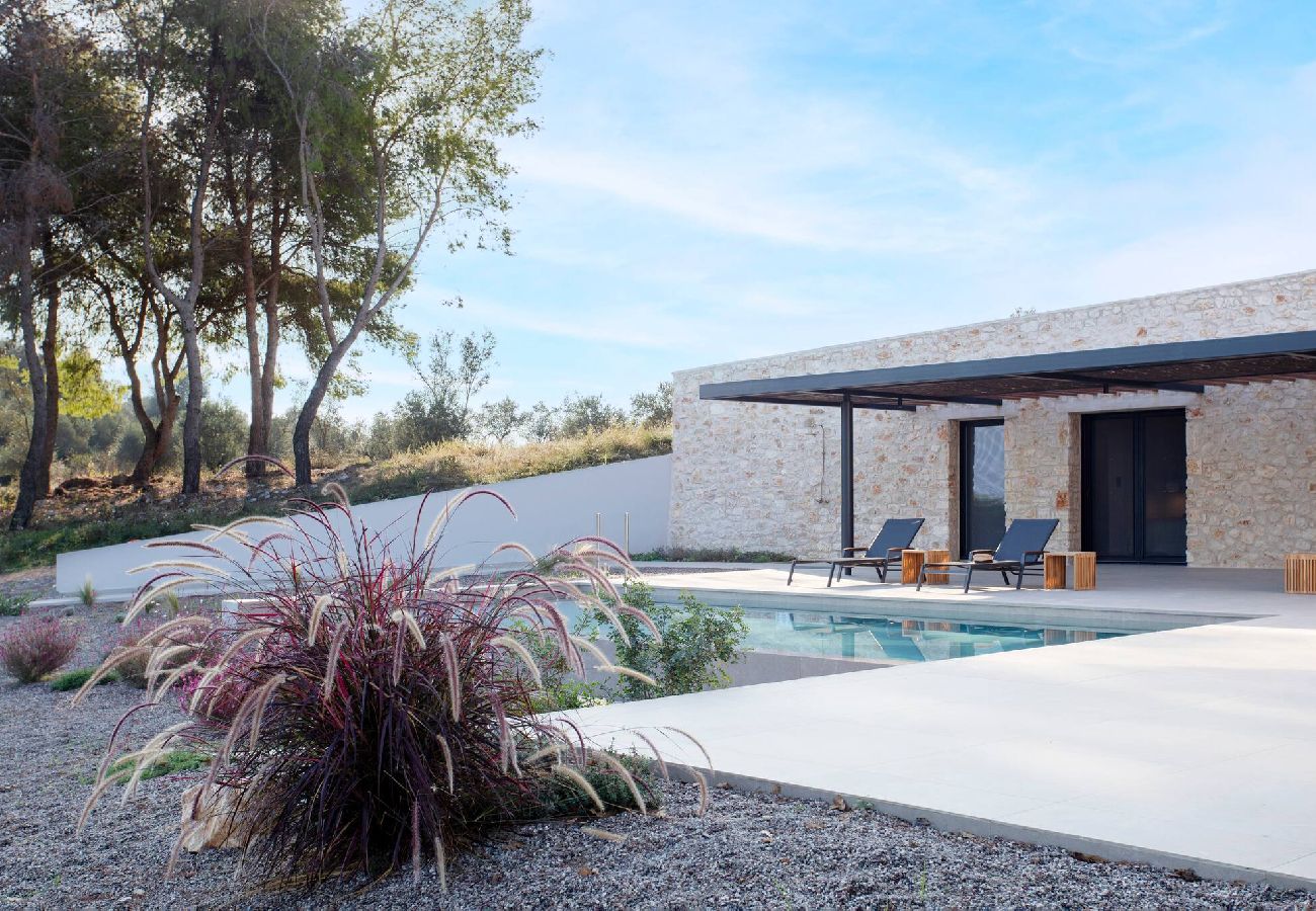 House in Amfilochia - THEROS ALOE (3 BED)