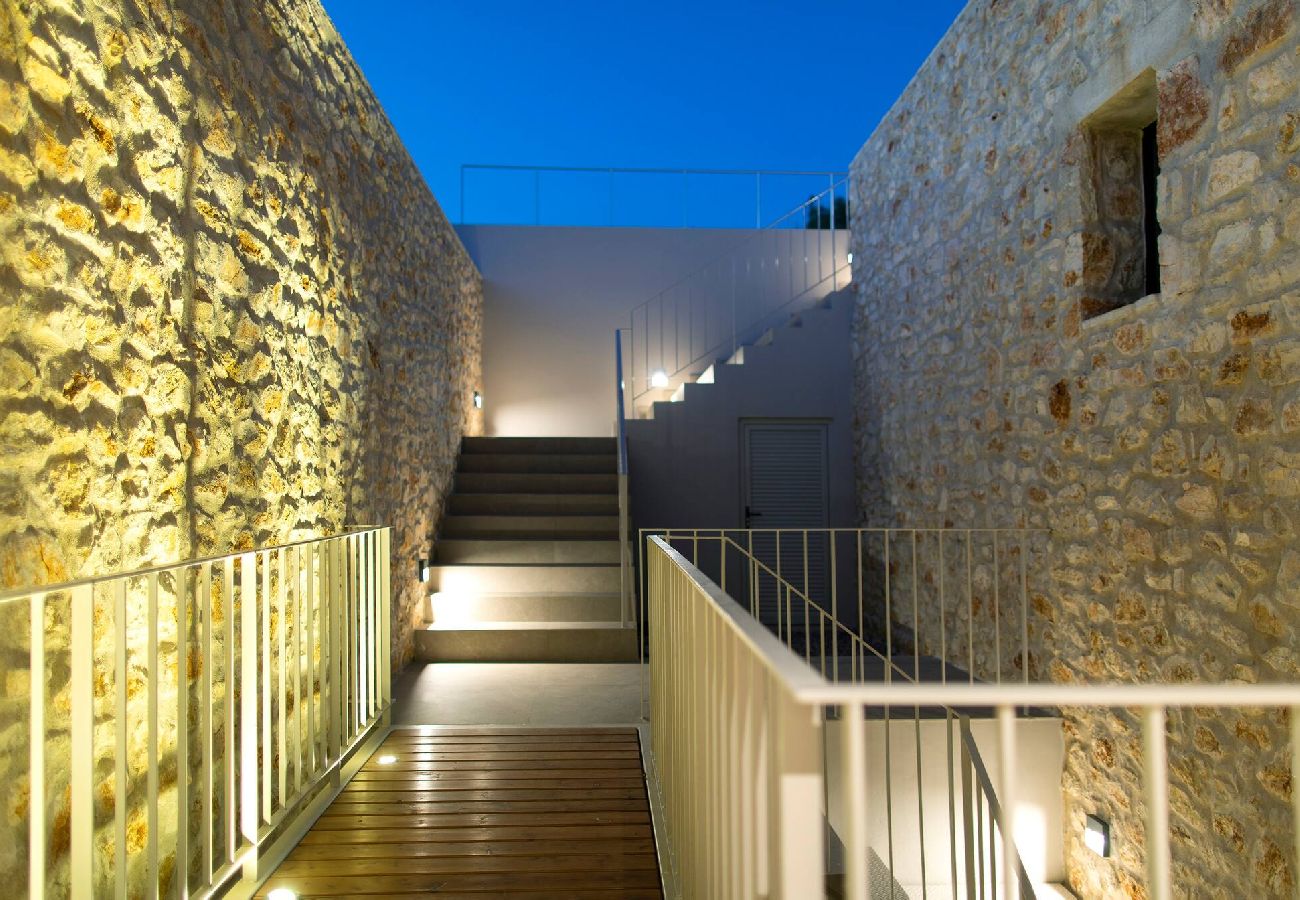 House in Amfilochia - THEROS ALOE (3 BED)