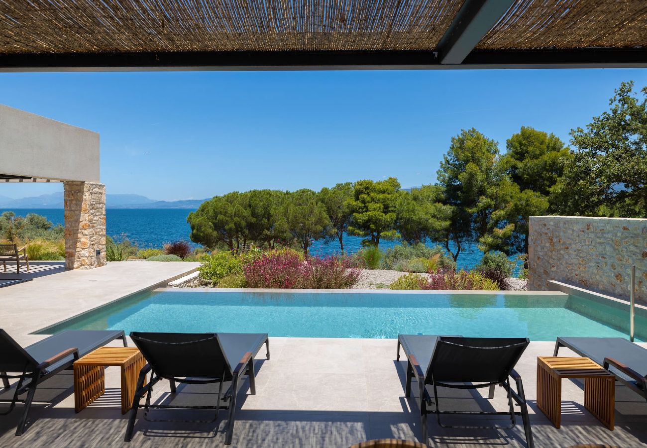 House in Amfilochia - THEROS CITRUS (3 BED)