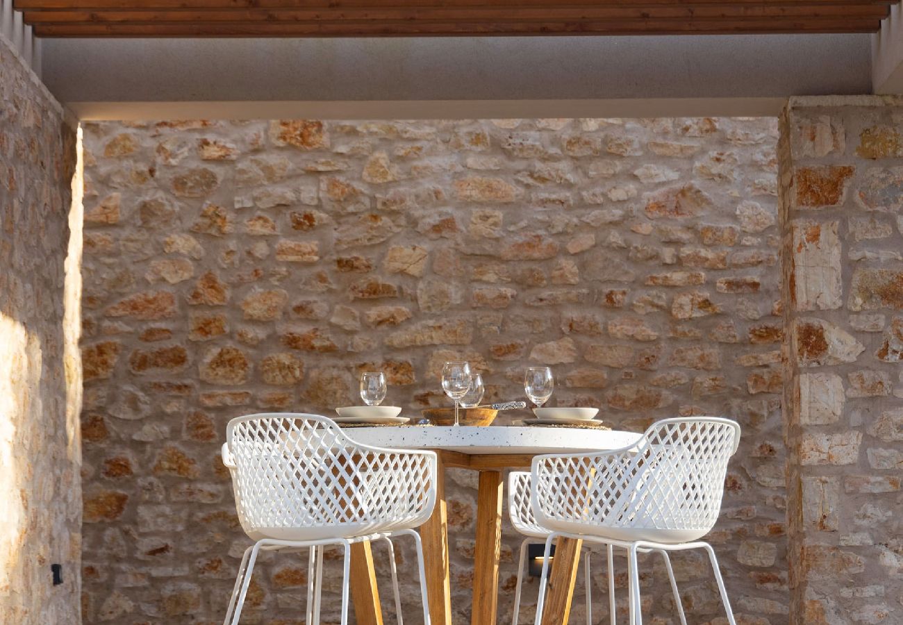 House in Amfilochia - THEROS DAFNI (2 BED)