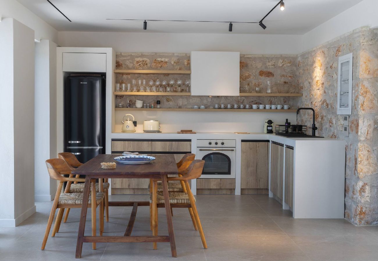 House in Amfilochia - THEROS DAFNI (2 BED)