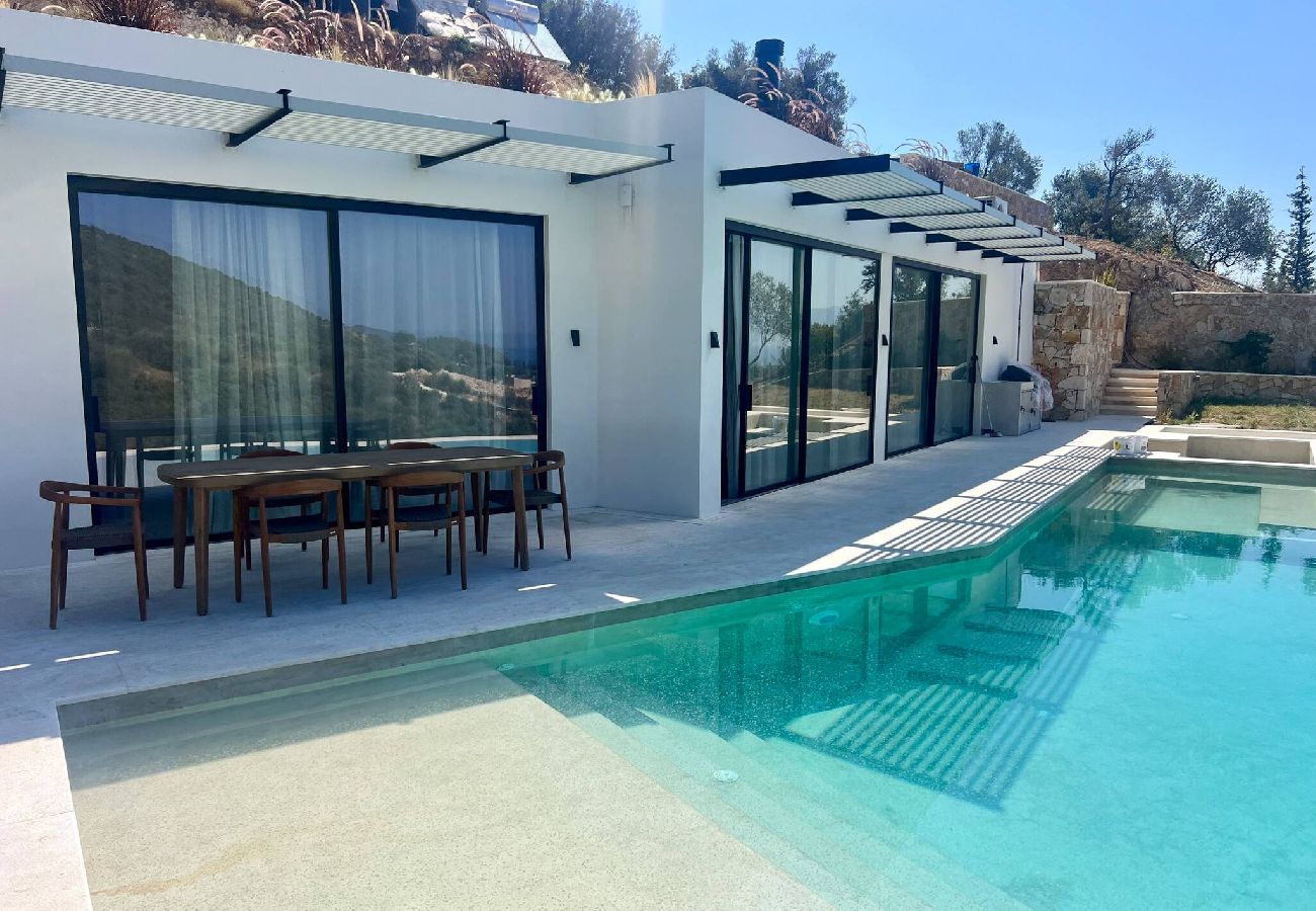 House in Lefkada - SCIROCCO PENELOPE (2 BED)