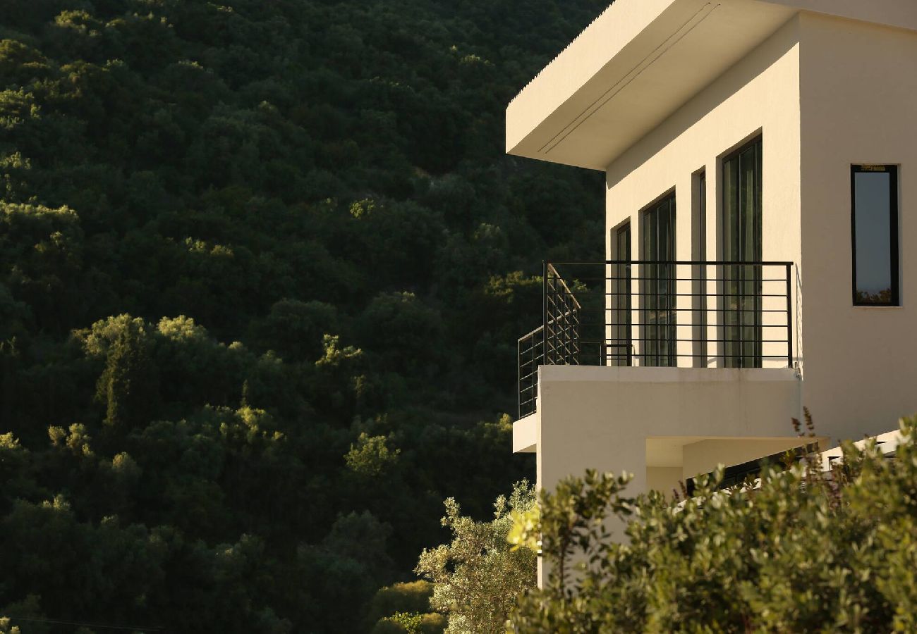 House in Lefkada - SCIROCCO ODYSSEY (2 BED)