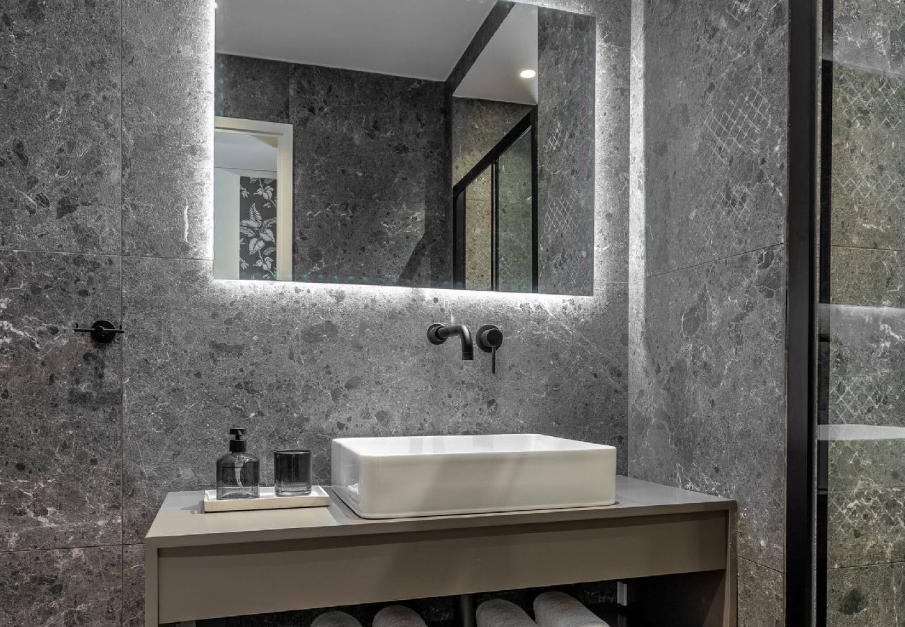 Apartment in Athens - BEEHIVE 2B