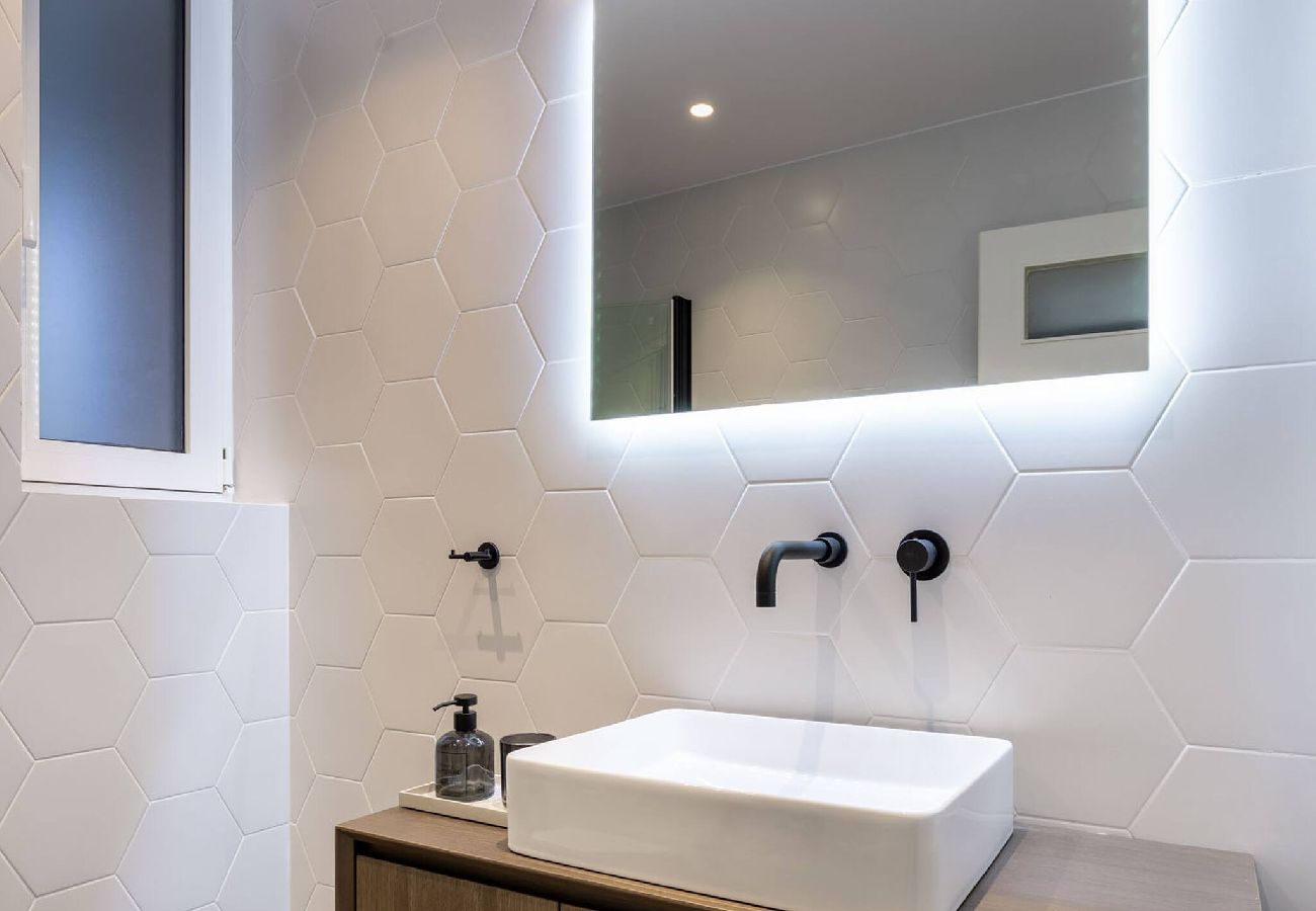 Apartment in Athens - BEEHIVE 2B