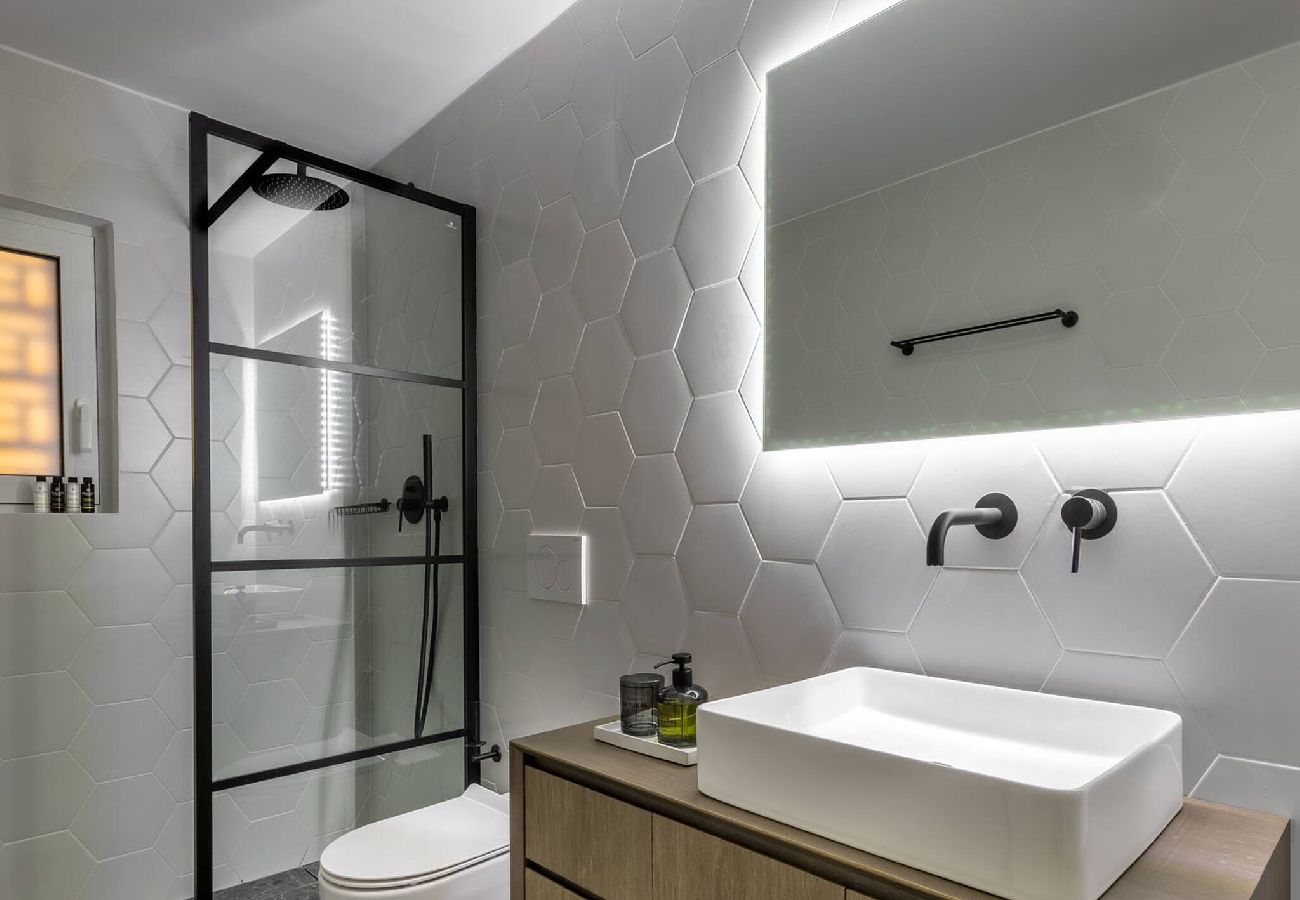 Apartment in Athens - BEEHIVE 1A